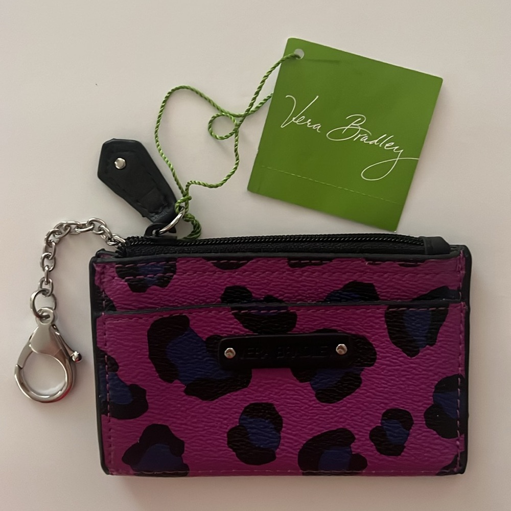 ✨Reduced NWT VERA BRADLEY coin purse or wallet with a keychain attachment